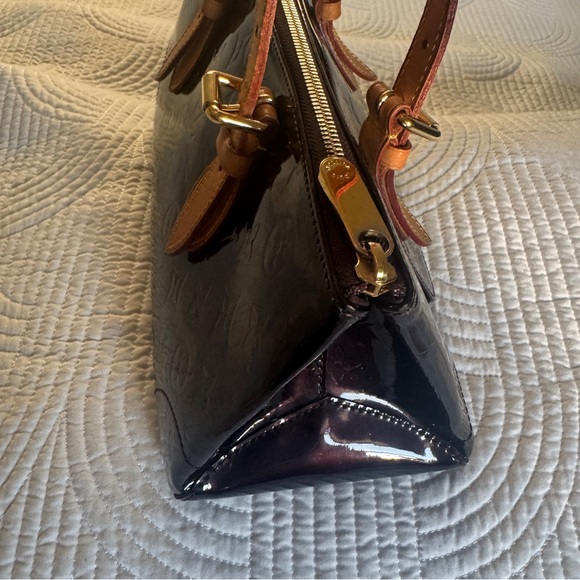 Louis Vuitton bag - Picture 9 of 12